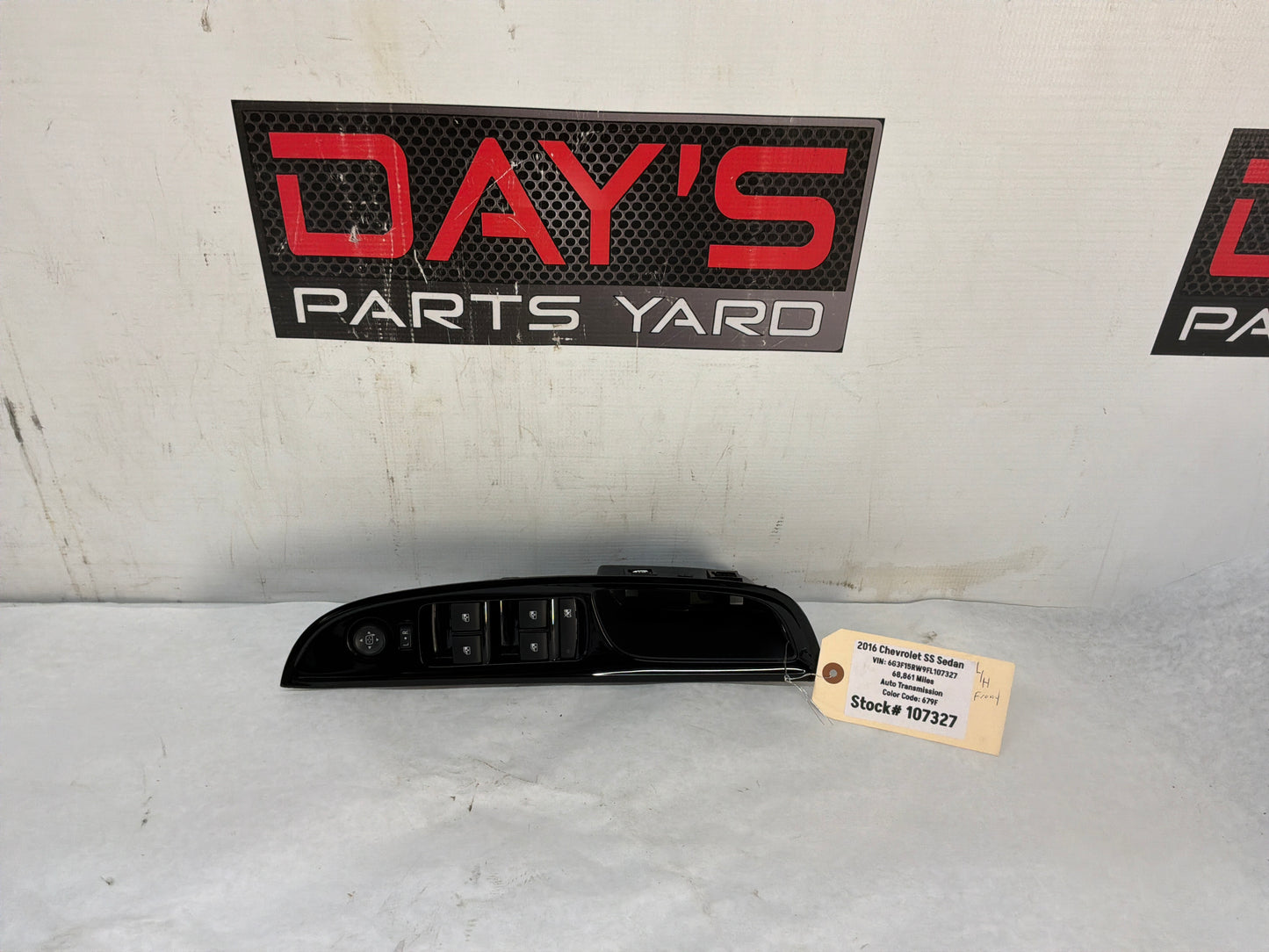 Lh door controls - Day's Parts Yard