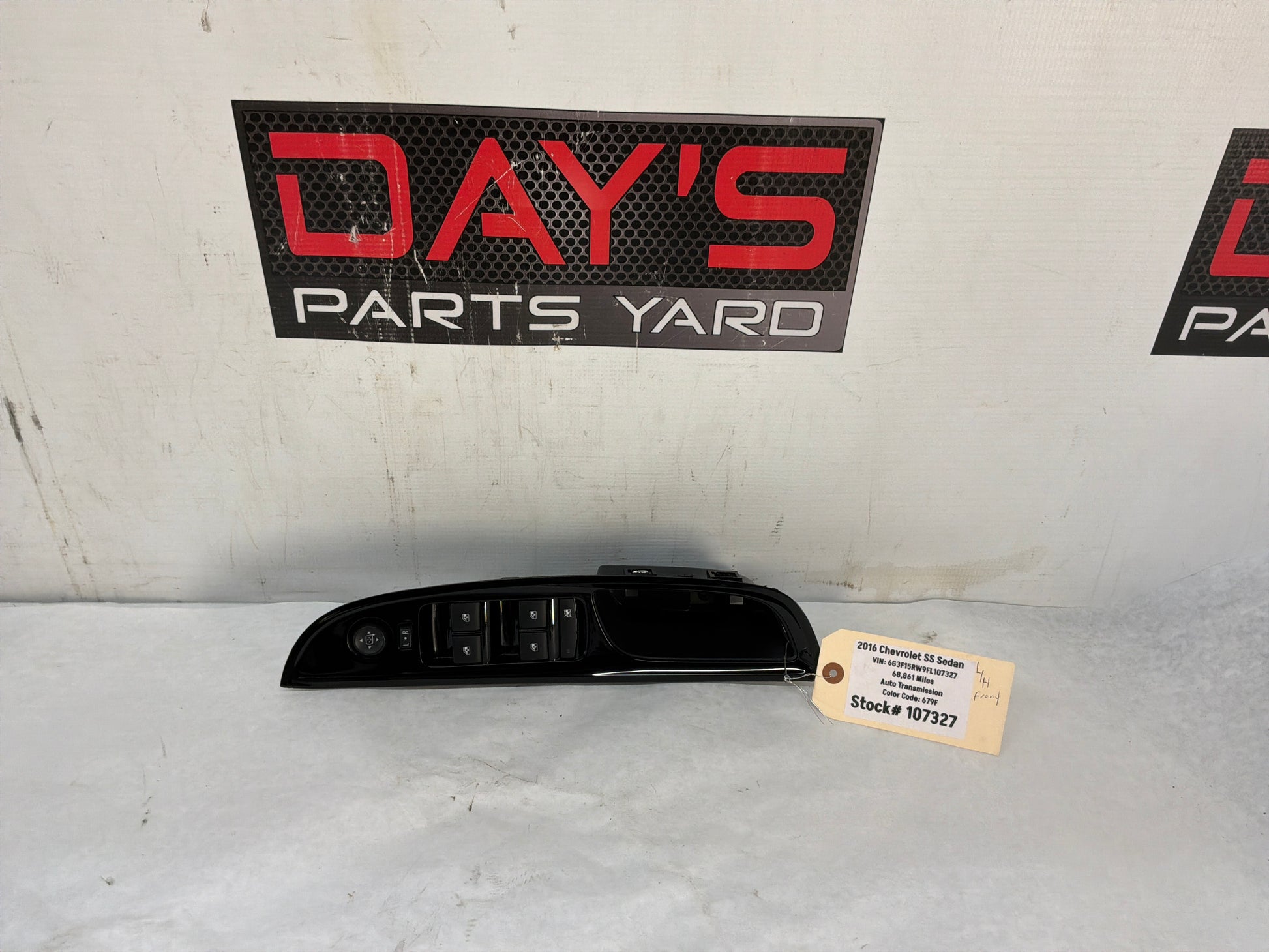 Lh door controls - Day's Parts Yard