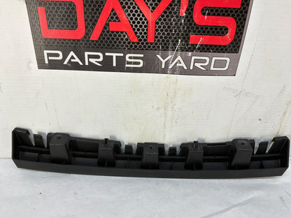 2015 Chevrolet Camaro SS 1LE Rear Bumper Fascia Upper Center Support Bracket Mount OEM