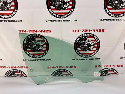 2014 Chevy SS Sedan RH Passenger Front Door Window Glass OEM