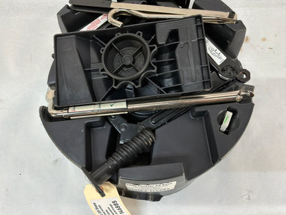 2008 Pontiac G8 Base Spare Tire Jack Tool Kit OEM