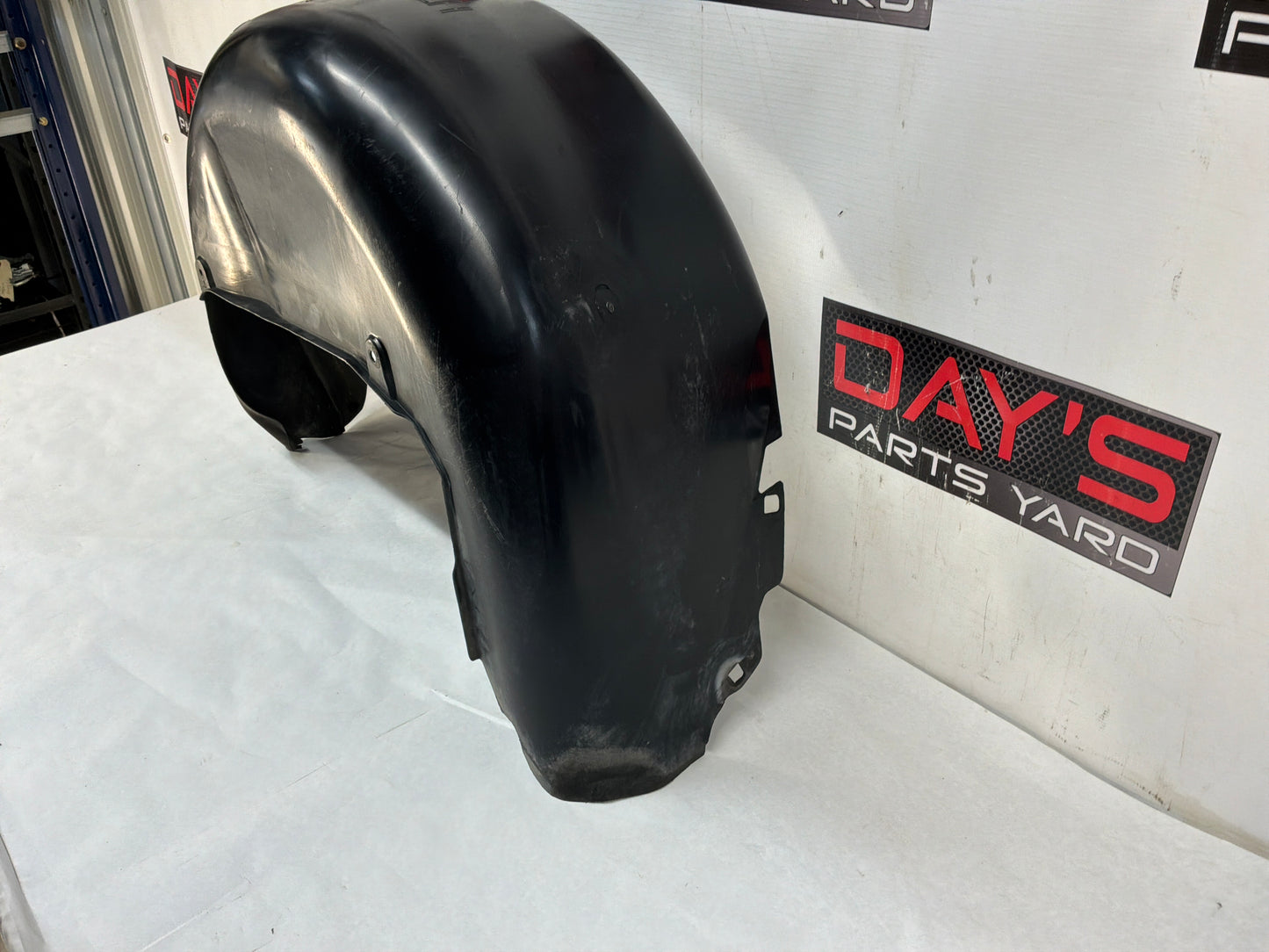 Lh wheel liner - Day's Parts Yard