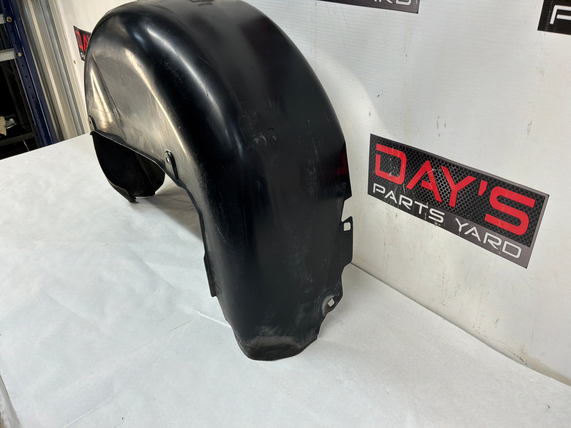 Lh wheel liner - Day's Parts Yard
