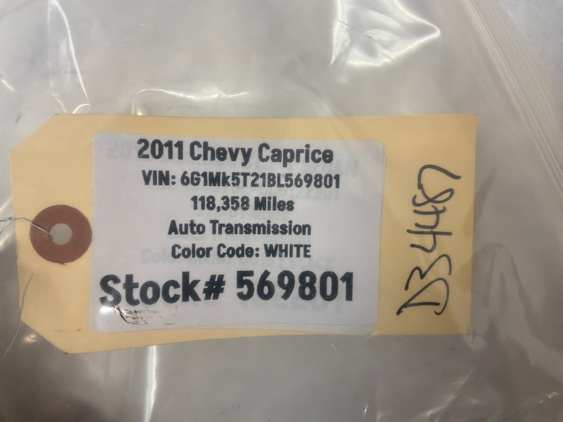 2011 Chevy Caprice Upper Radiator Bracket Mounts Bushing OEM - Day's Parts Yard