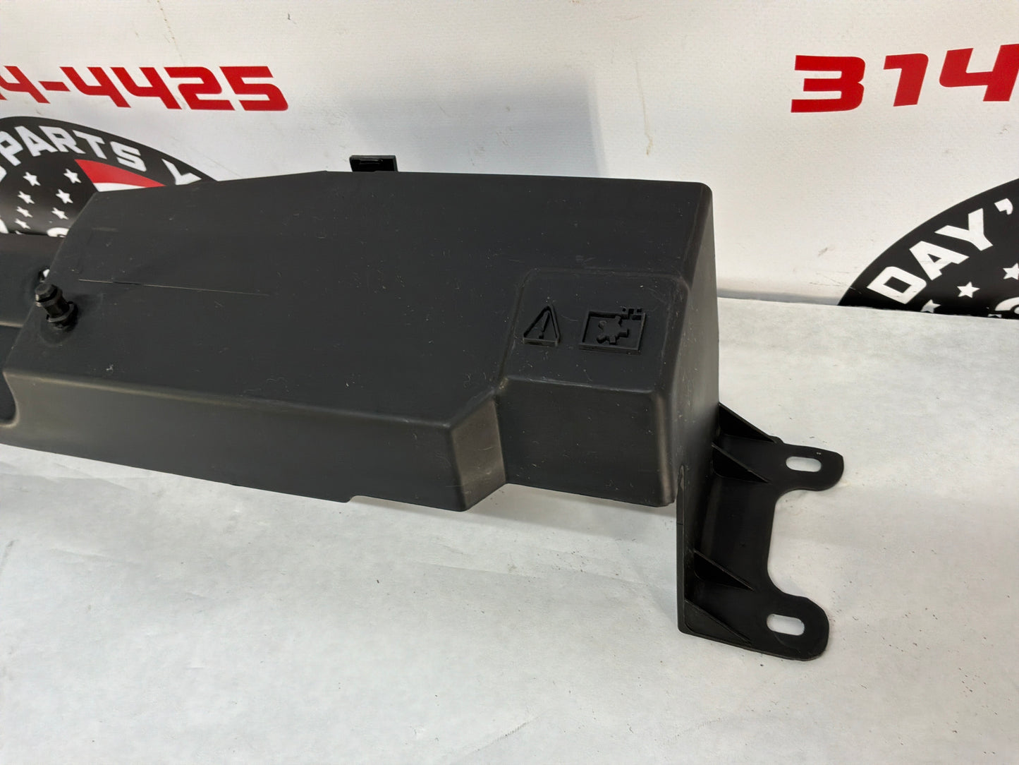 2007 C6 Corvette Convertible Front Upper Radiator Support Bracket Cover OEM