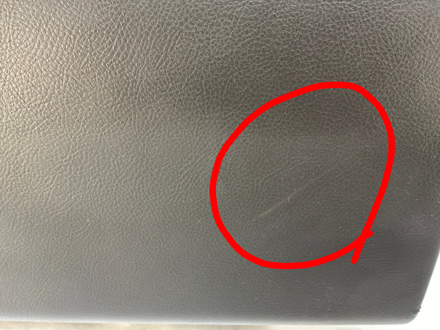 Glove box - Day's Parts Yard