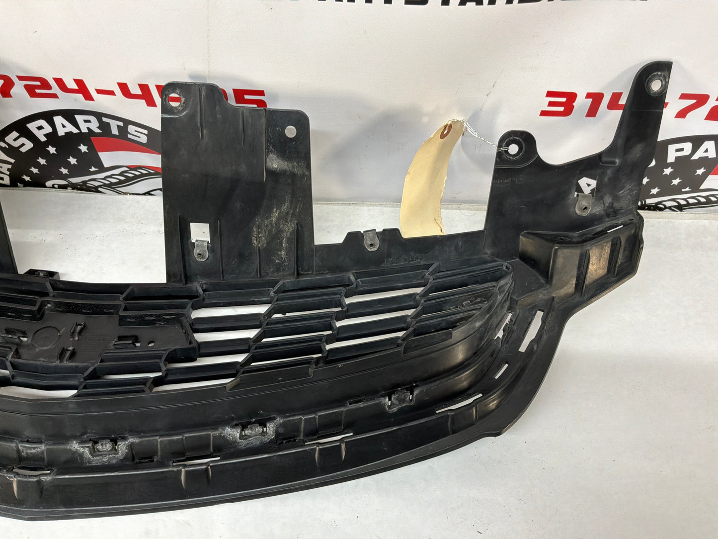 2017 Chevy SS Sedan Front Bumper Upper Grille OEM