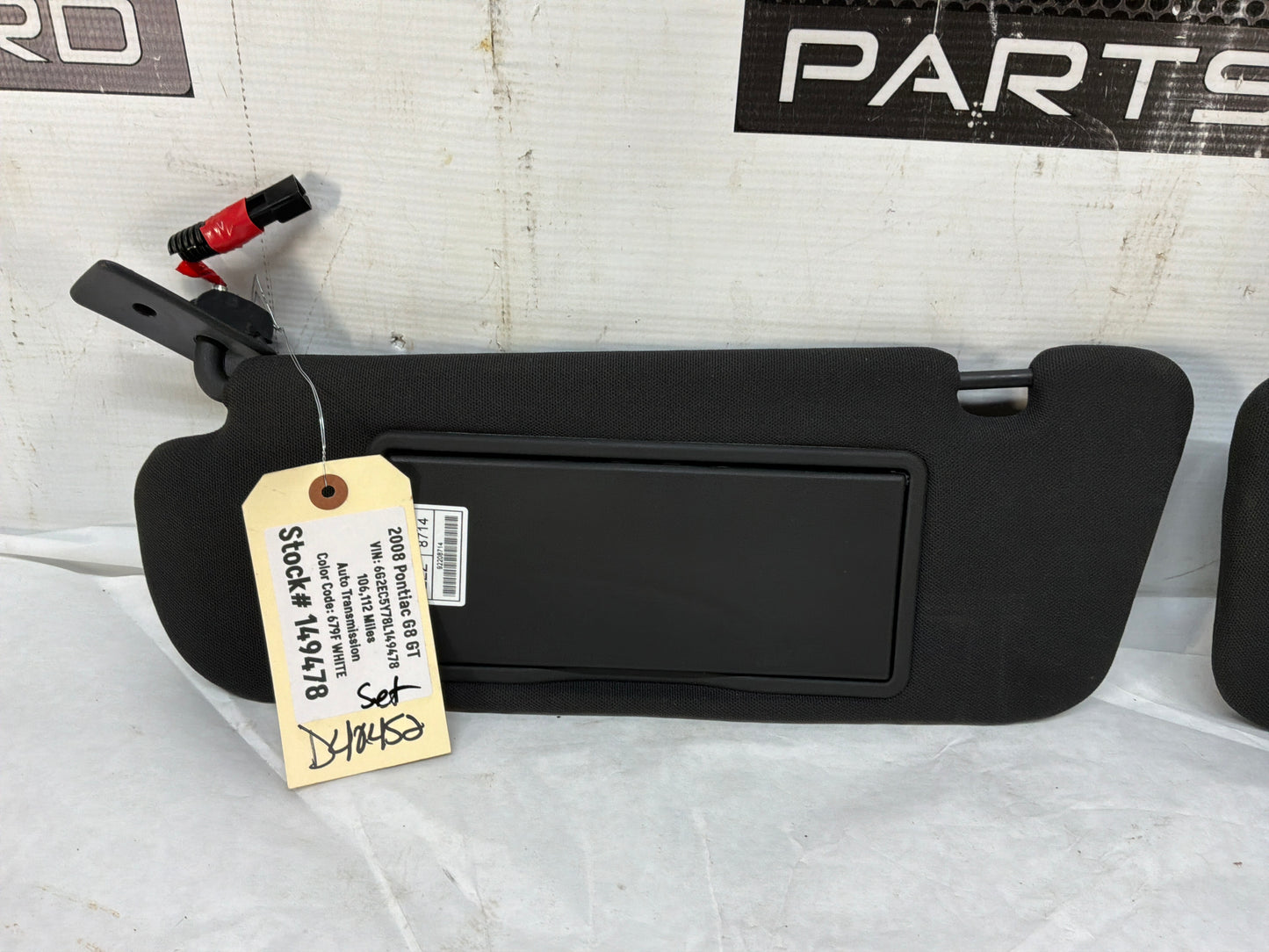 2008 Pontiac G8 Base RH & LH Sunvisor Sun Visor Shade w/ Clips OEM