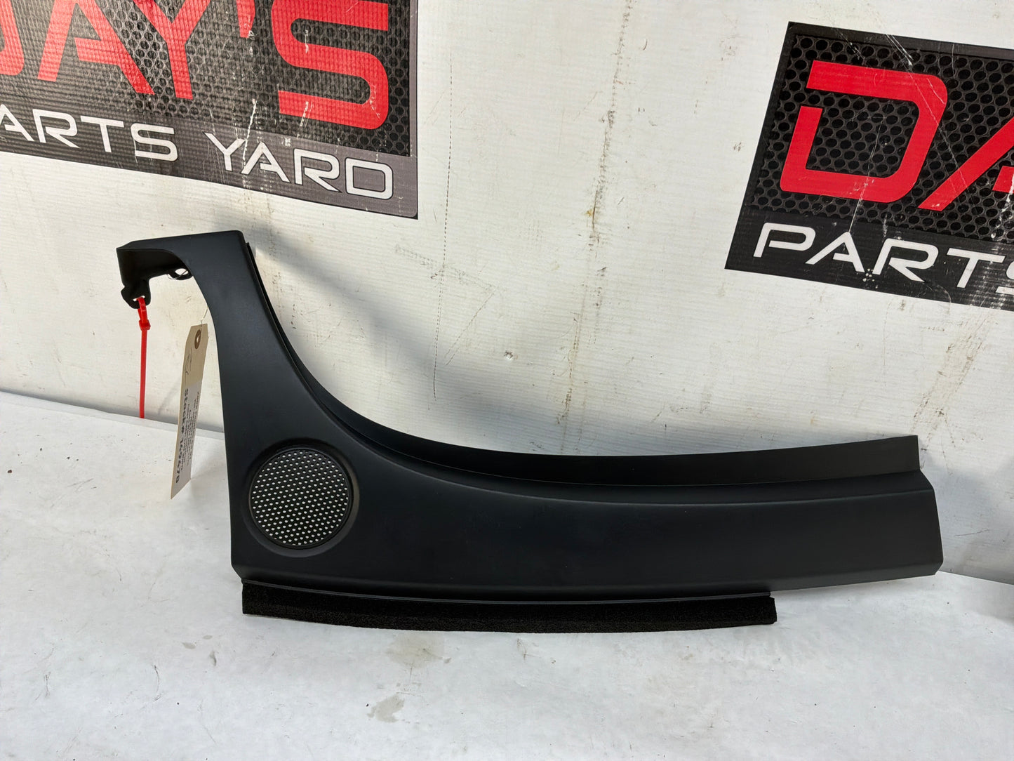 2008 Pontiac G8 GT RH, LH & Center Instrument Dash Panel Cowl Defrost Extensions OEM