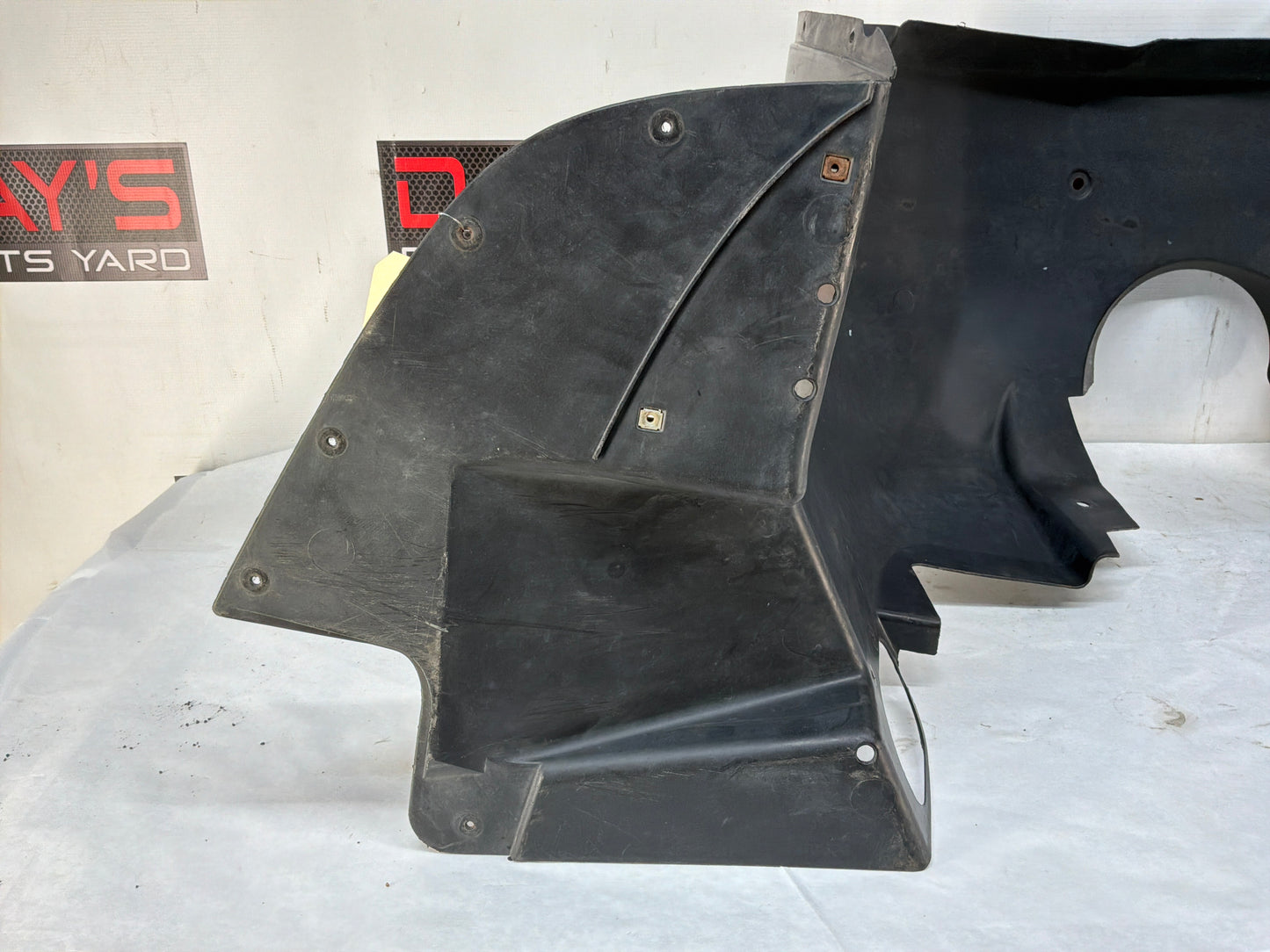 2014 Chevy Camaro ZL1 LH Driver Front Fender Wheel House Well Liner OEM