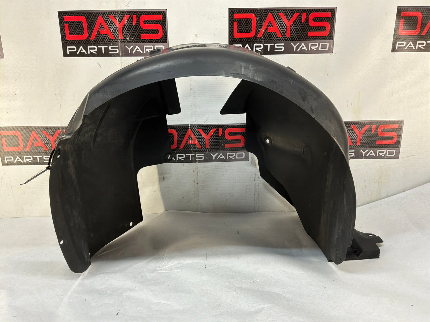 2008 Pontiac G8 GT LH Driver Front Fender Wheel Well Liner House OEM