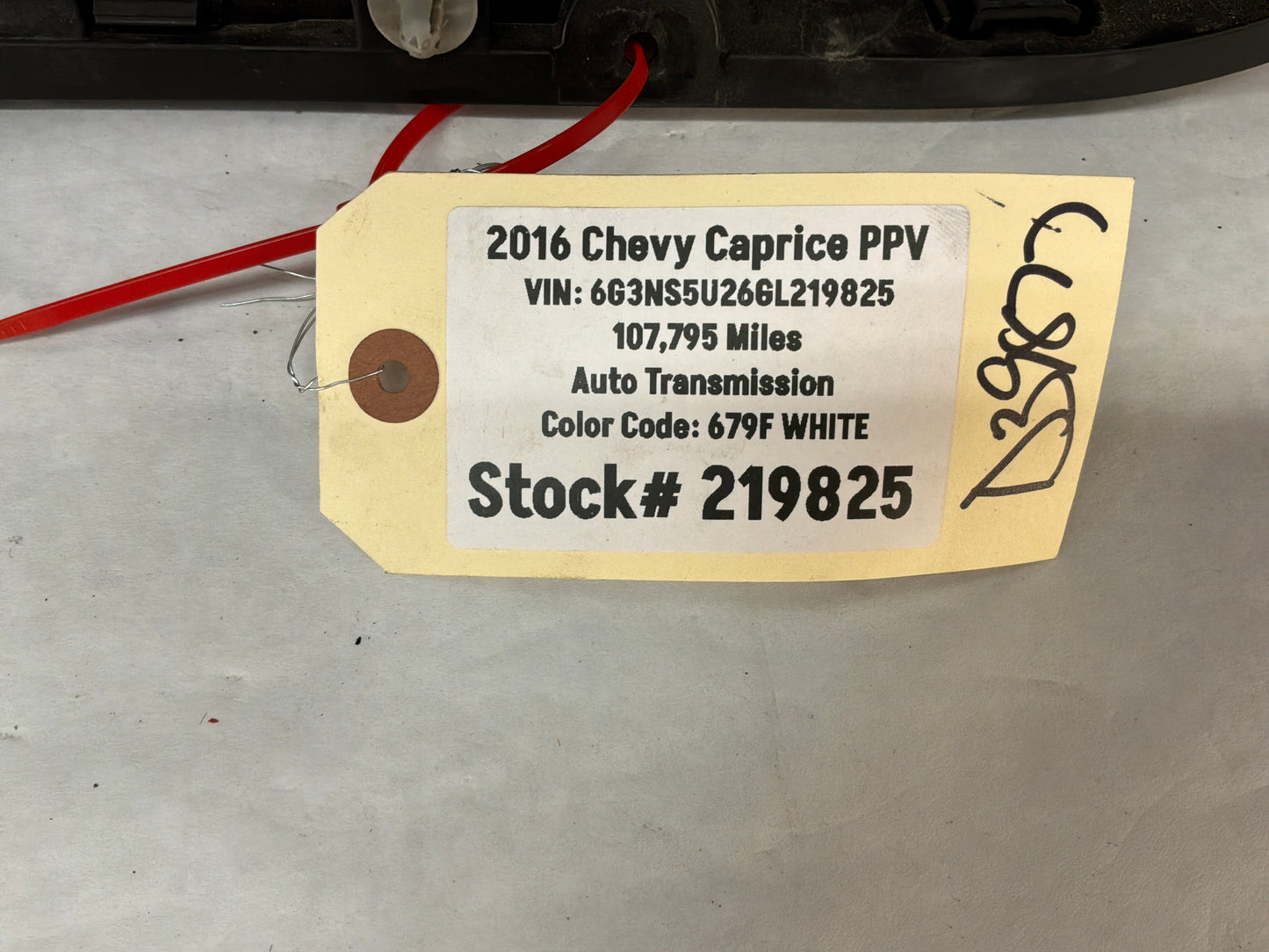 2016 Chevy Caprice PPV RH Passenger Front Interior Door Panel Trim OEM