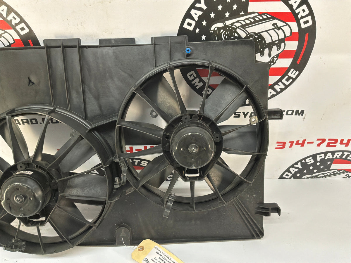2002 Chevy C5 Corvette Convertible Radiator Dual Electric Cooling Fans OEM