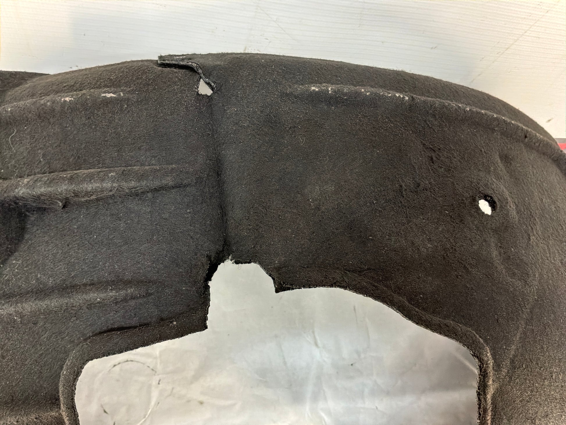 Lh front wheel liner - Day's Parts Yard