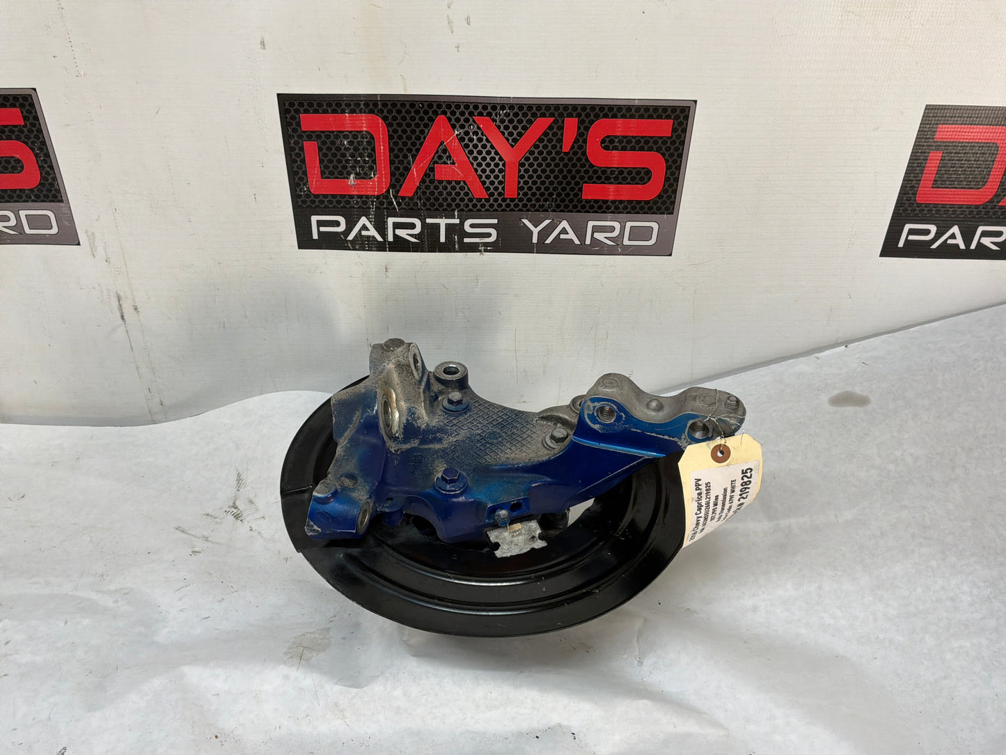 2016 Chevy Caprice PPV LH Driver Front Suspension Spindle Knuckle Hub Assembly OEM