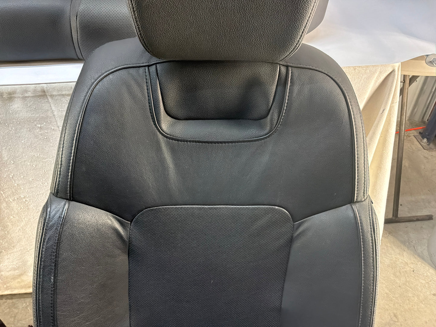 2008 Pontiac G8 GT Seats Fronts and Rears Black Leather OEM