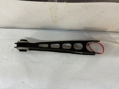 Rh rear control arm - Day's Parts Yard