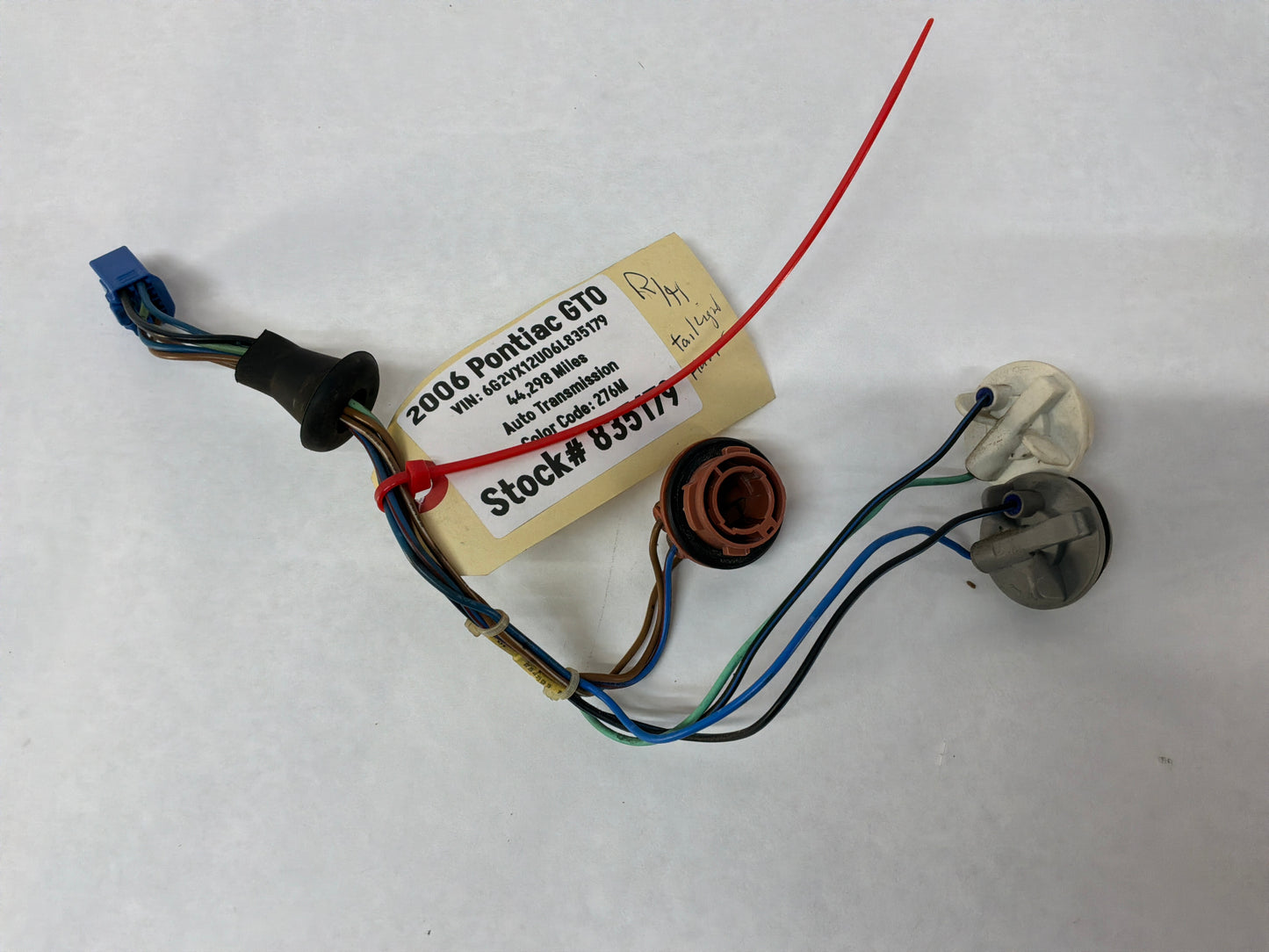 2006 Pontiac GTO RH & LH Taillight Tail Light Wire Wiring Harness Sockets OEM