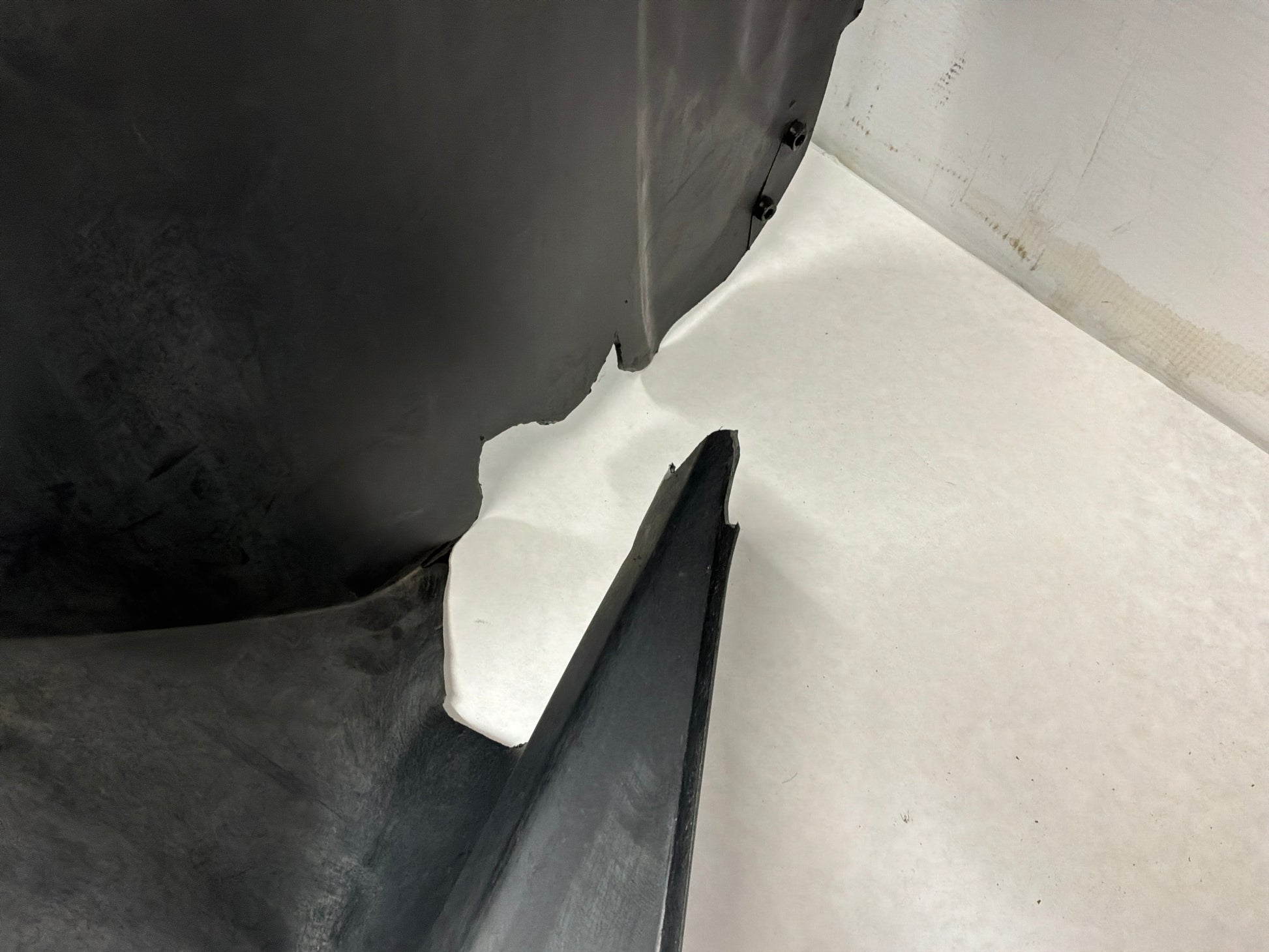 Front rh wheel liner - Day's Parts Yard