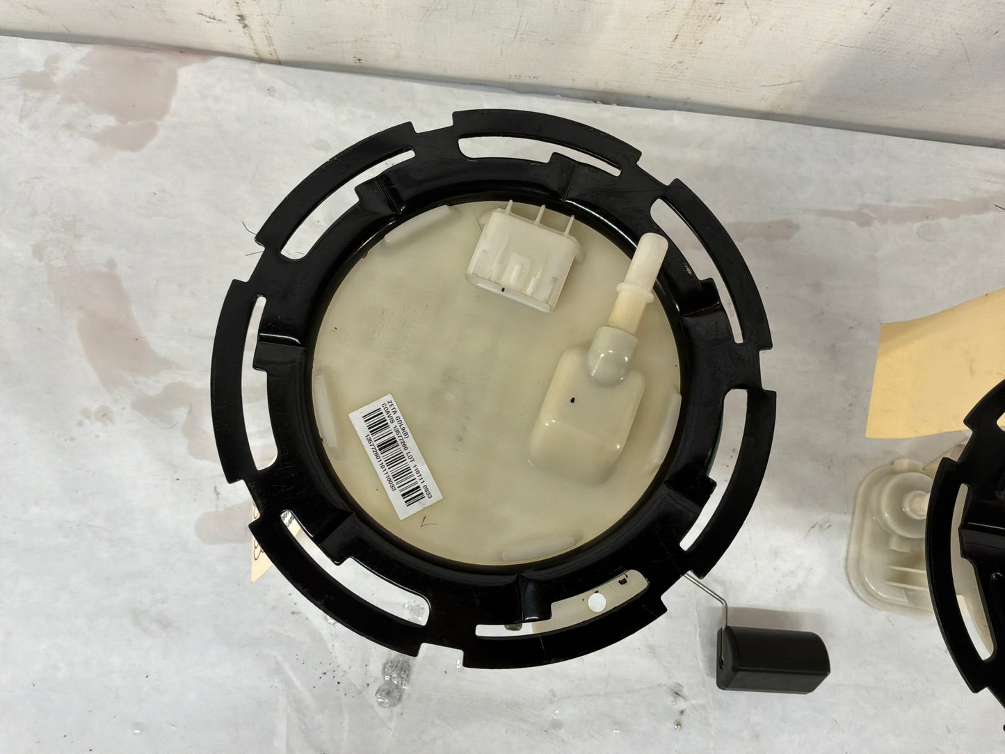 Fuel pump - Day's Parts Yard