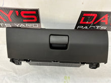 Glove box - Day's Parts Yard