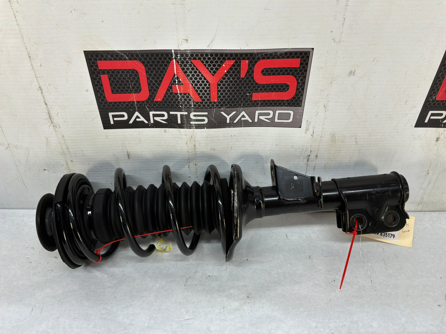 2006 Pontiac GTO RH Passenger Front Suspension Strut Assembly OEM