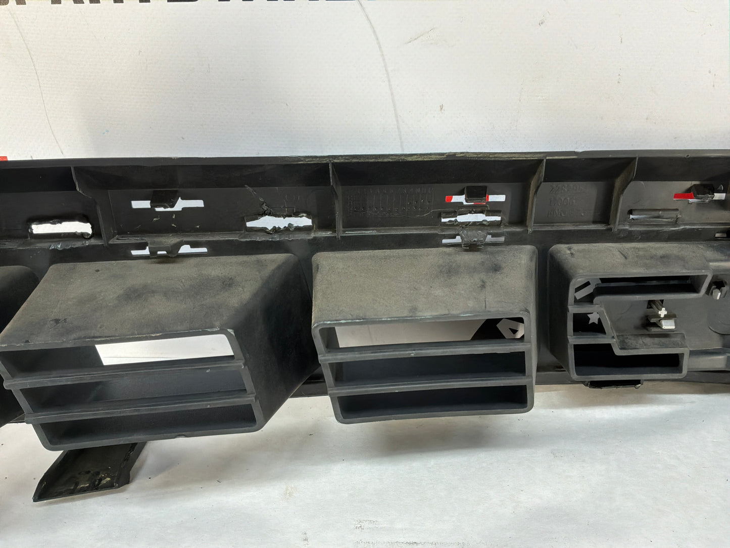 2015 Chevy Camaro SS 1LE Front Bumper Fascia Upper Plastic Grille OEM