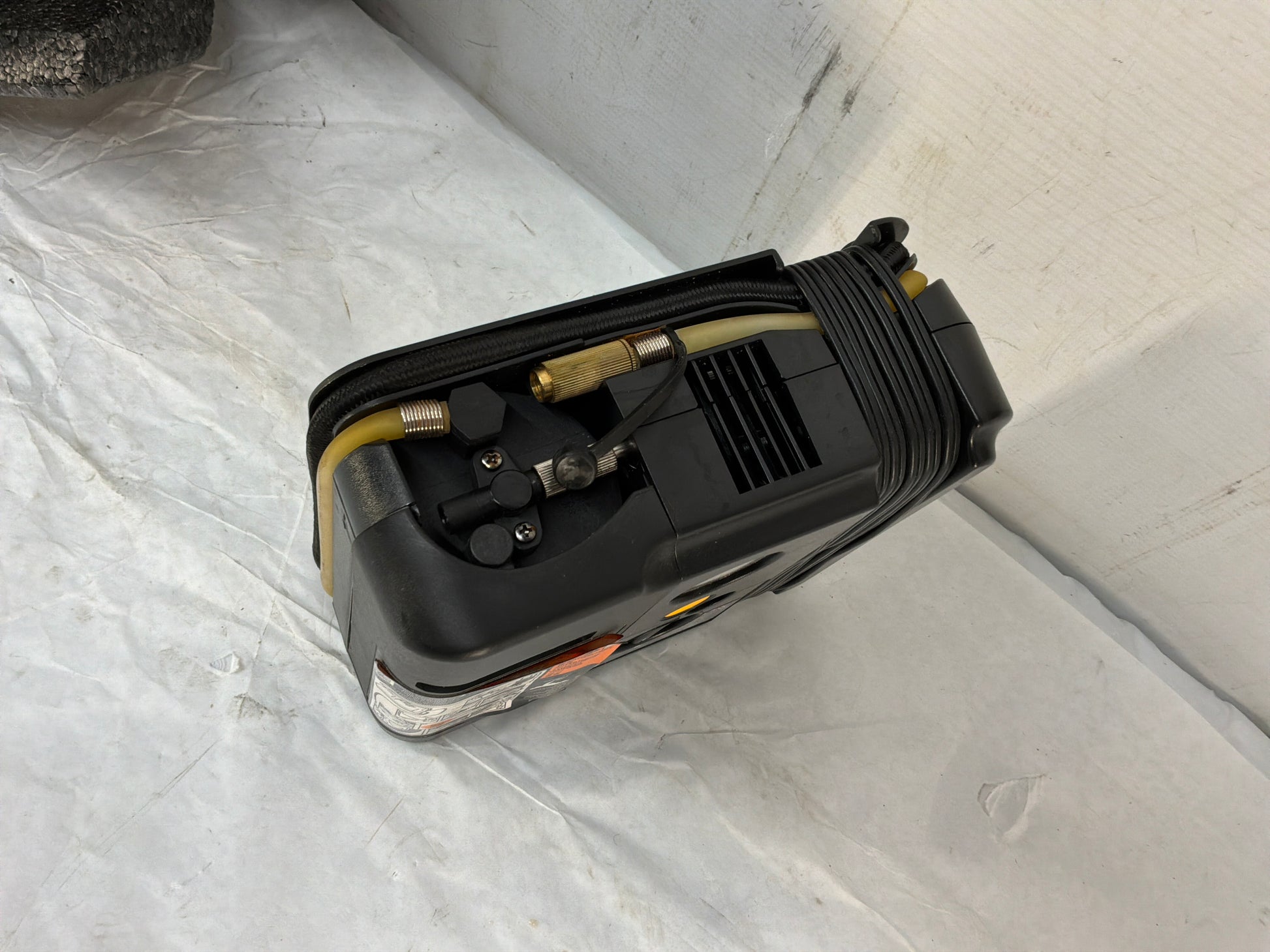2010 Chevy Camaro SS Tire Air Compressor Inflator w/ Sealant OEM - Day's Parts Yard