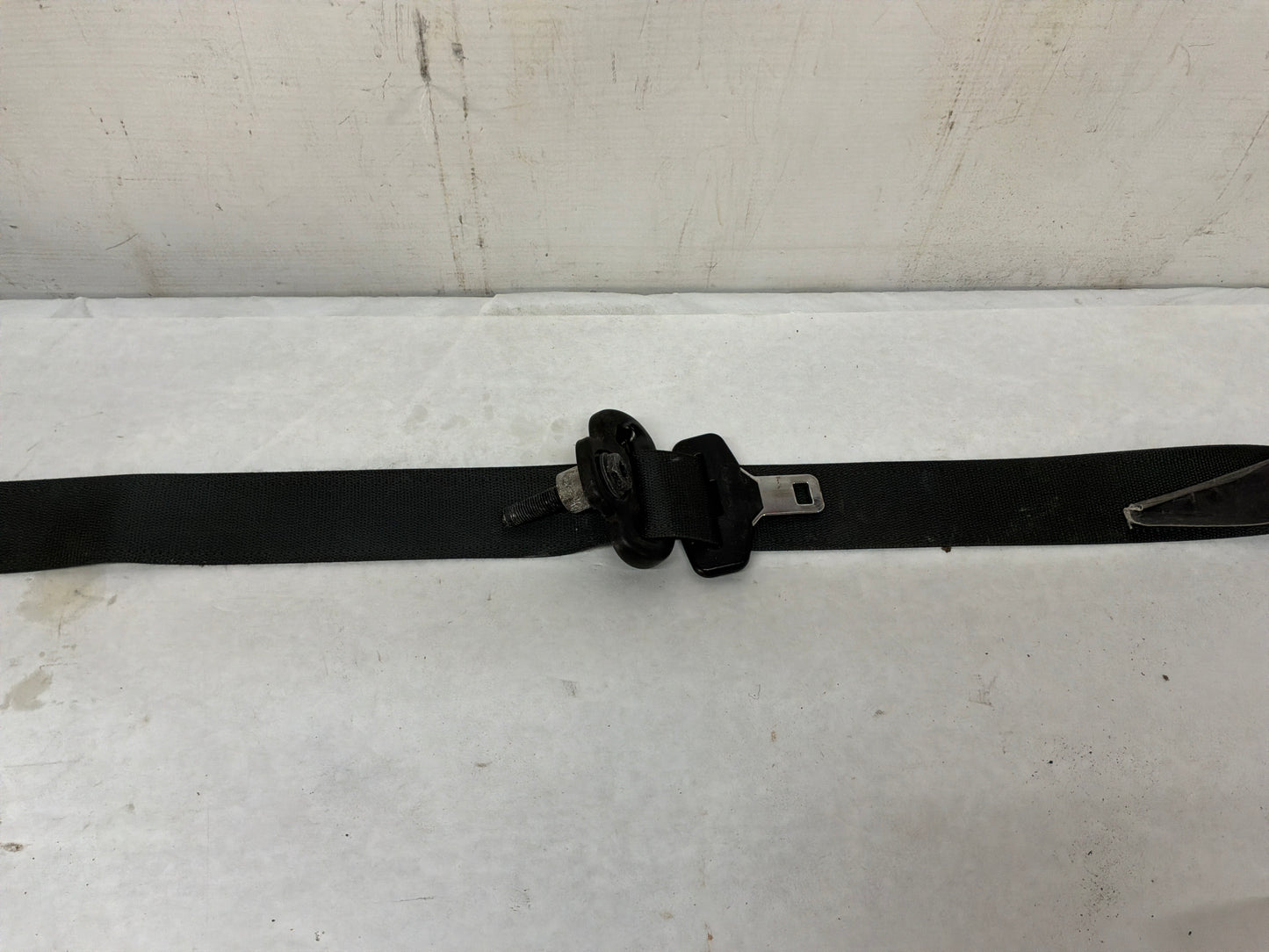 2008 Pontiac G8 GT LH Driver Front Seat Belts Retractors OEM