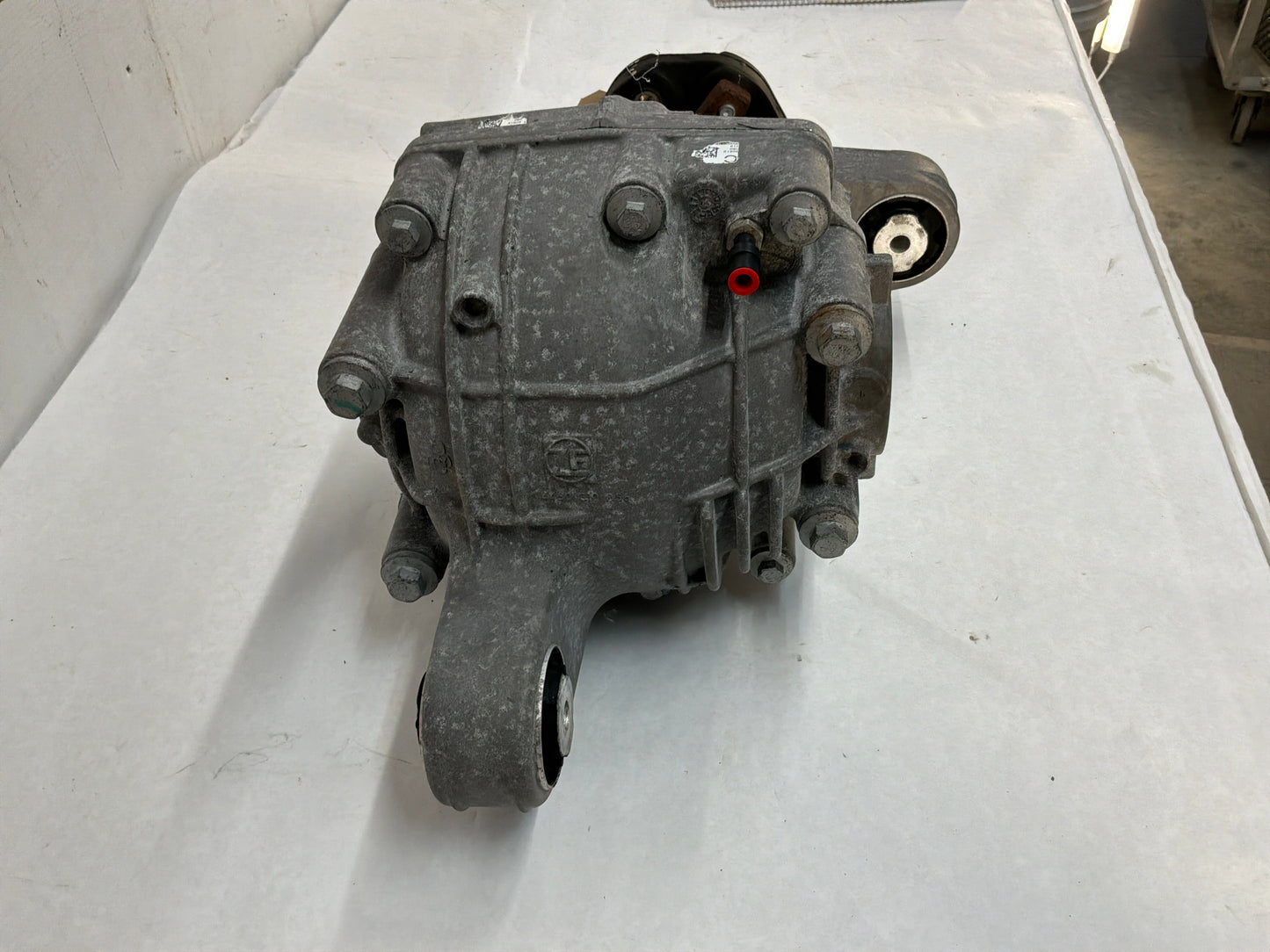 2017 Chevy SS Sedan Rear End Axle Carrier Rearend Diff Differential 3.27 LSD OEM