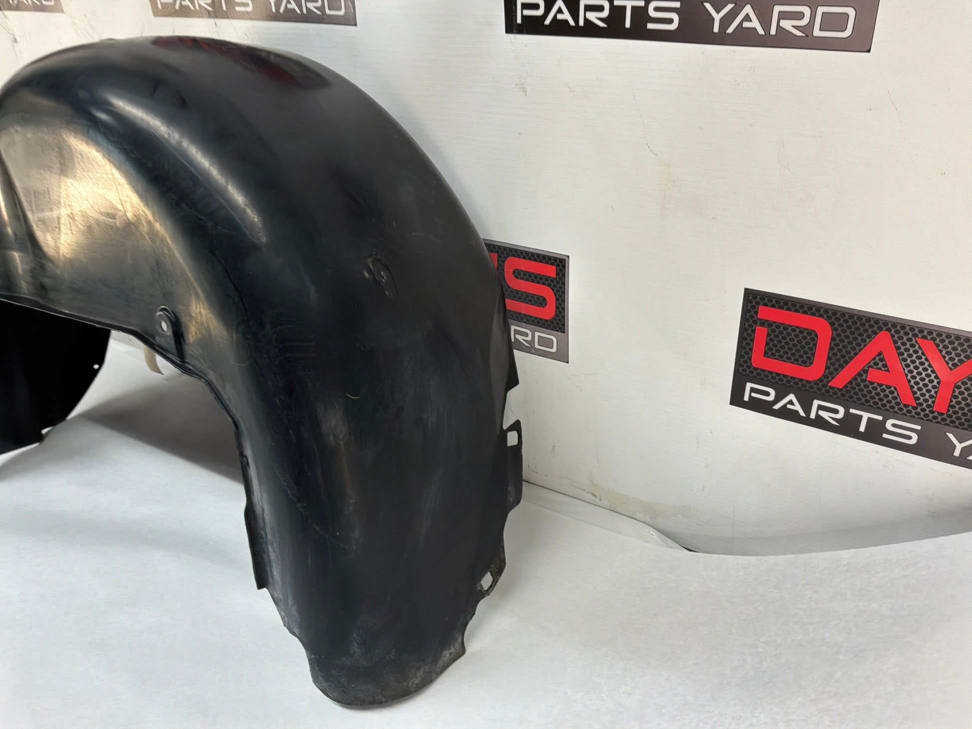 Lh rear wheel liner - Day's Parts Yard