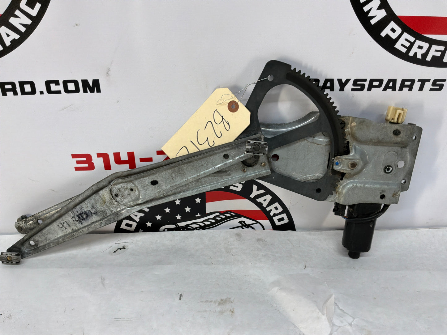 2004 Pontiac GTO LH Driver Front Window Regulator Motor OEM