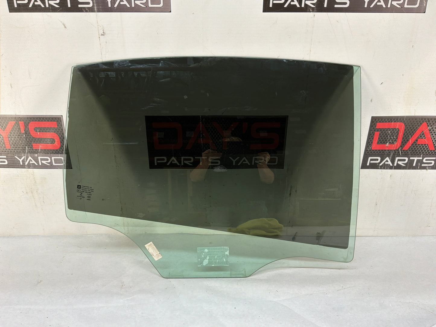 2017 Chevy SS Sedan RH Passenger Rear Door Window Glass OEM