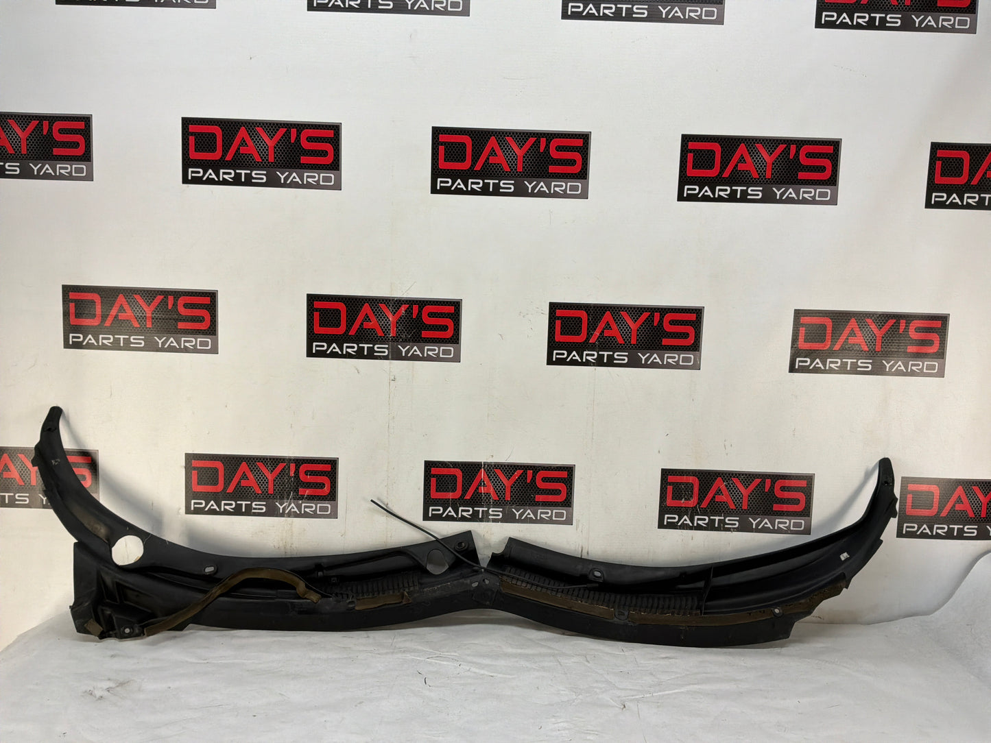 Cowl - Day's Parts Yard