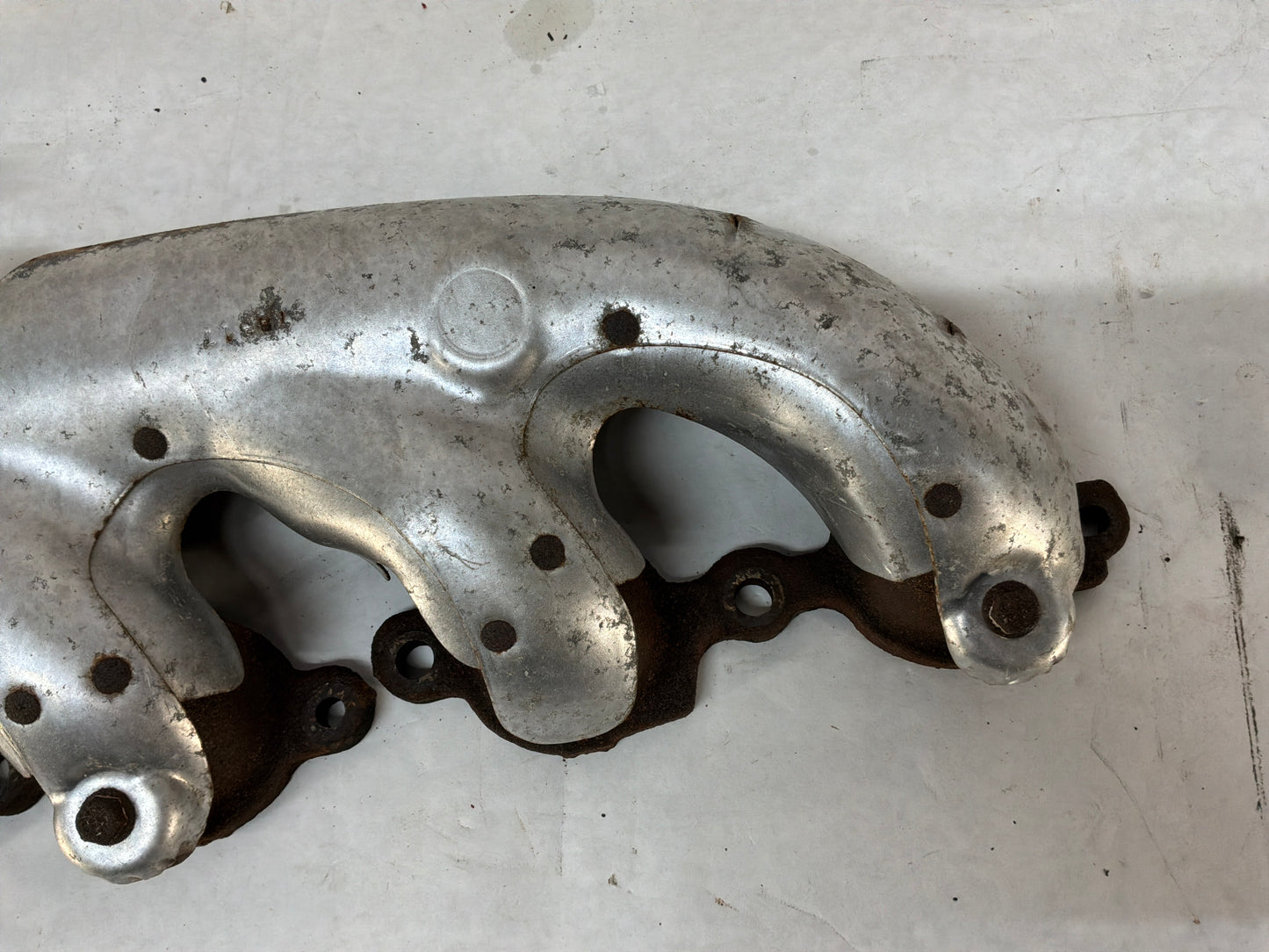 2014 Chevy Caprice PPV RH & LH Factory Exhaust Manifolds OEM