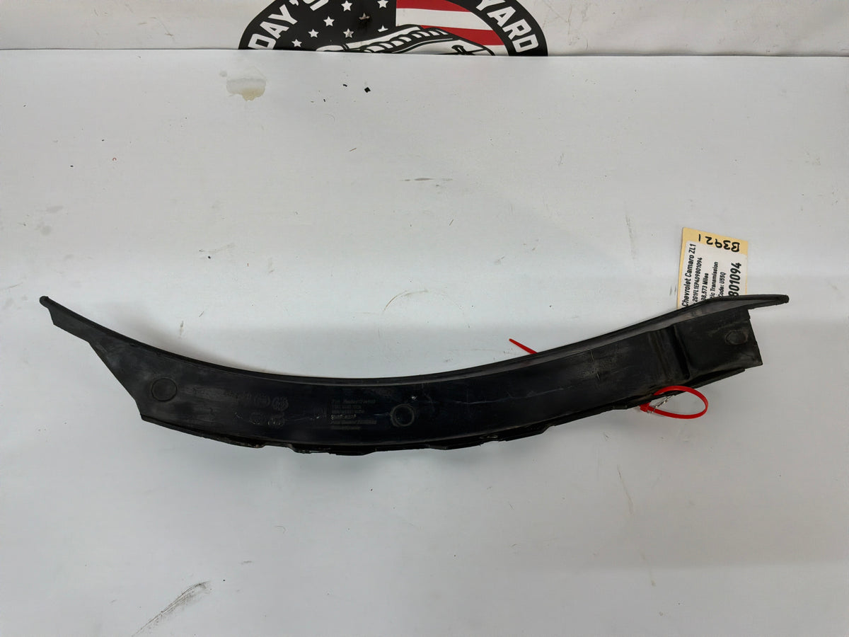2013 Chevy Camaro ZL1 RH Passenger Front Bumper Fascia Wheel Well Trim Molding OEM