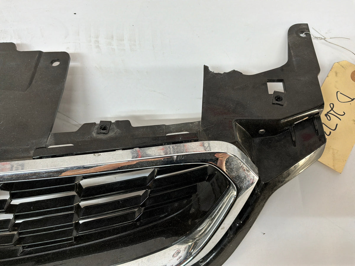 2017 Chevy SS Sedan Front Upper Grille OEM Damaged