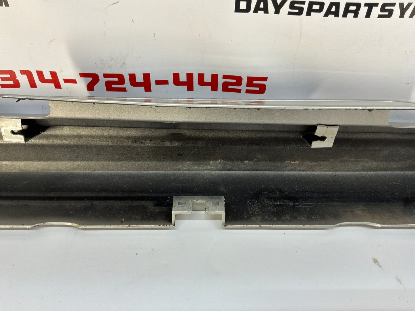 2006 Cadillac CTS-V LH Driver Rocker Molding Side Skirts Panels OEM