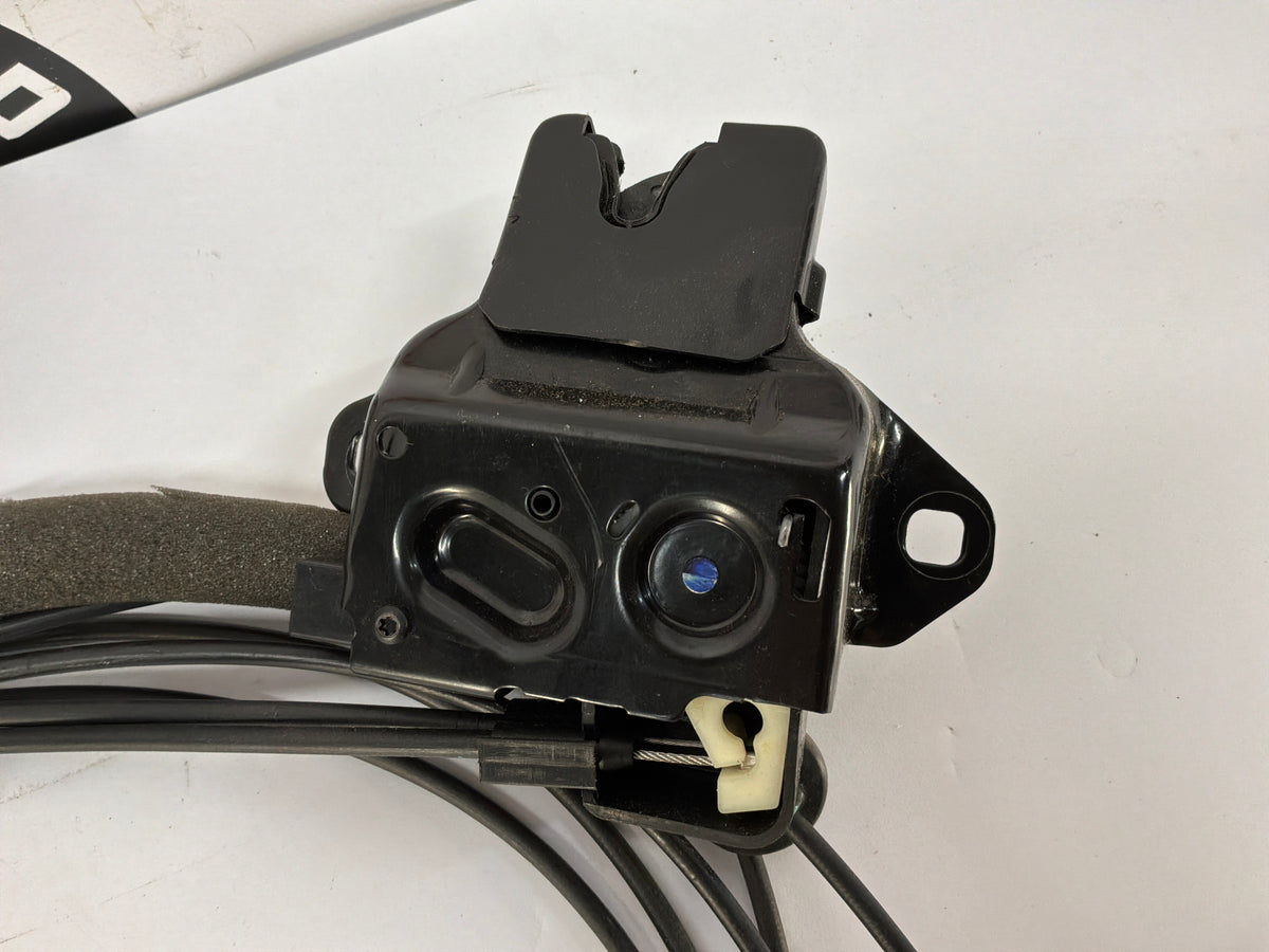 2014 Chevy Caprice PPV Trunk Deck Lid Latch Actuator w/ Cable OEM
