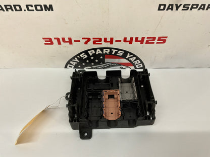 2014 Chevy SS Sedan Engine Bay Fuse Junction Box Block Panel Retainer Block OEM