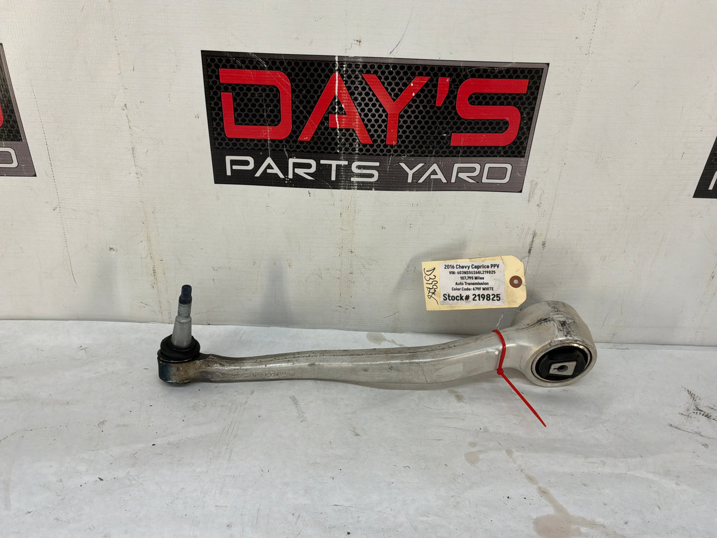 2016 Chevy Caprice PPV RH Passenger Front Suspension Lower Control Arm Link OEM