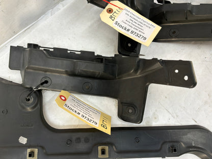 2014 Chevy Caprice RH & LH Rear Bumper Guide Brackets Mounts Supports OEM