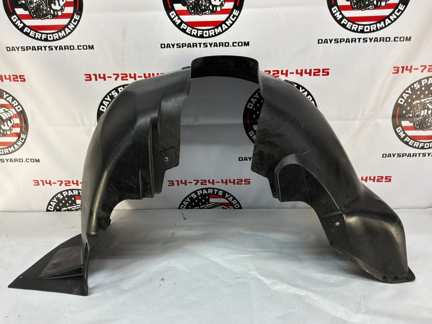 2015 Chevy Camaro SS 1LE RH Passenger Front Fender Wheel House Well Liner OEM