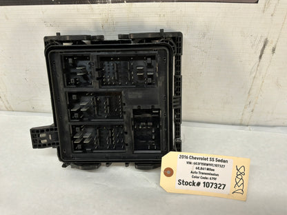 Fuse box - Day's Parts Yard