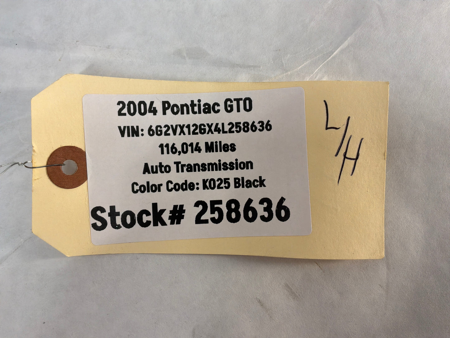 2004 Pontiac GTO LH Driver Interior Upper B Pillar Seat Belt Trim Panel Molding OEM