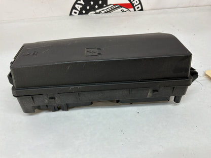 2015 Chevy Camaro SS 1LE Engine Bay Accessory Wiring Junction Fuse Relay Box Block OEM