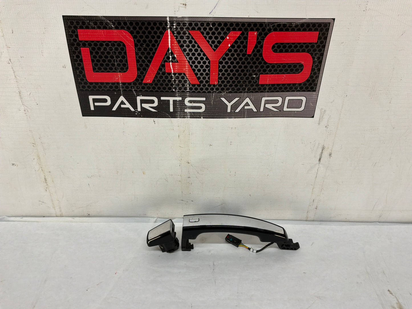 2017 Chevy SS Sedan RH Passenger Rear Exterior Door Handle OEM