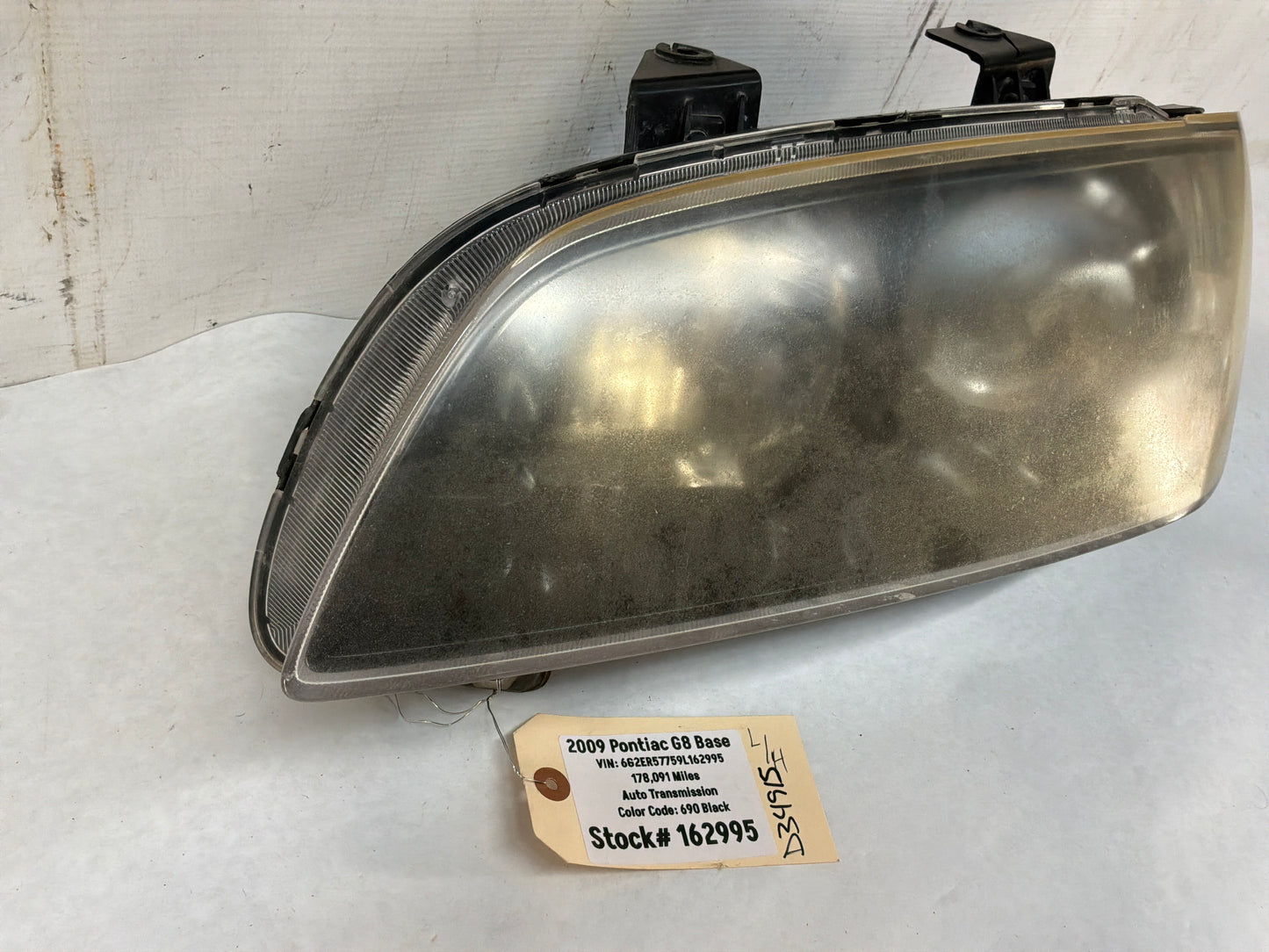 2009 Pontiac G8 Base LH Driver Headlights Head Light Lamps OEM - Day's Parts Yard