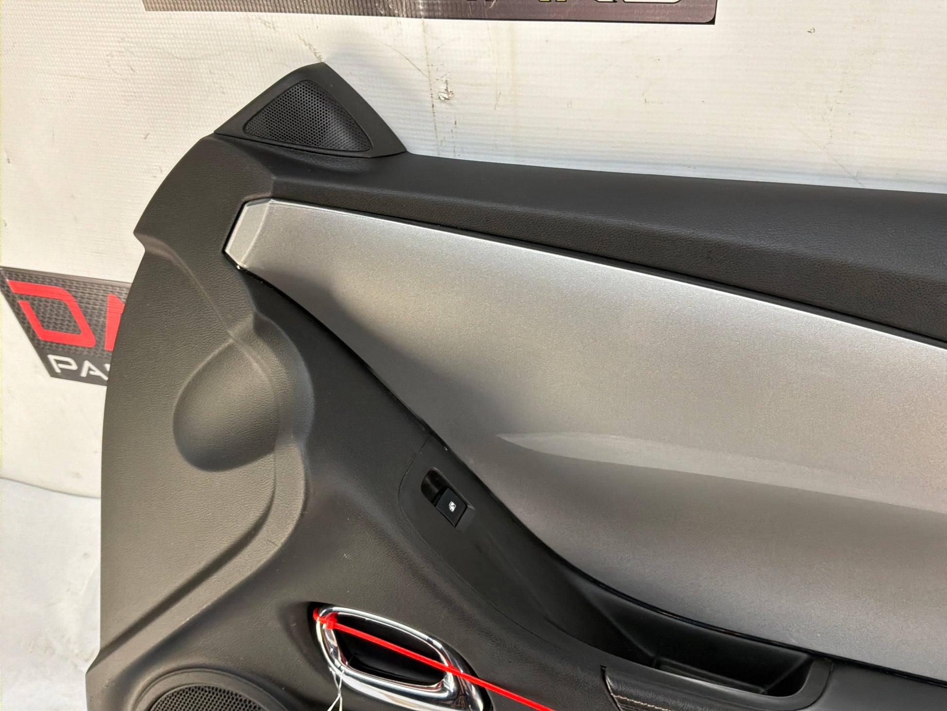 Rh front door panel - Day's Parts Yard