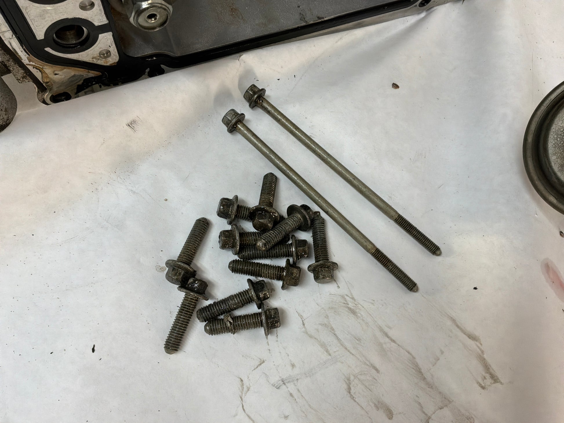 Oil pan w pick up tube - Day's Parts Yard